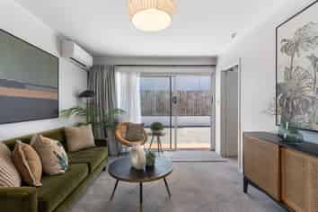 2/12 New Street, Saint Marys Bay