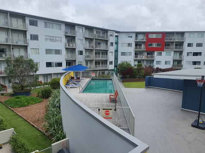 A210/130 Anzac Street, Takapuna