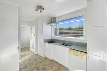 Hawkes Bay - Address withheld