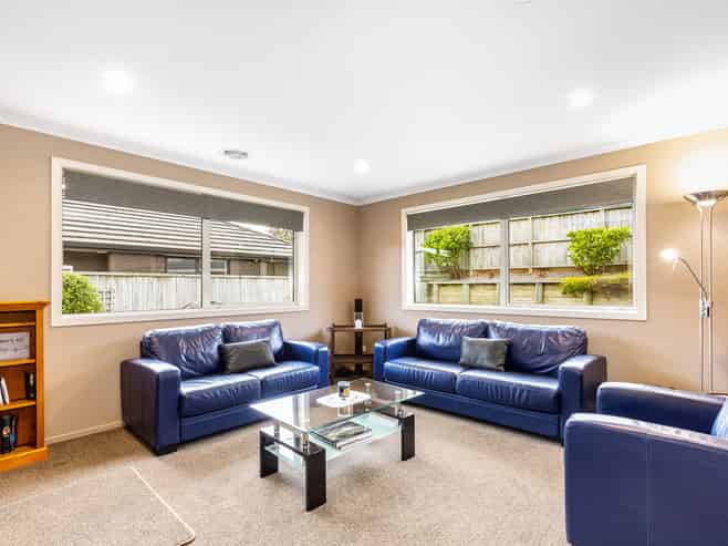 21 Resolution Drive, Whitby
