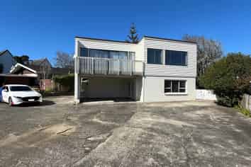 373 Pakuranga Road, Pakuranga Heights