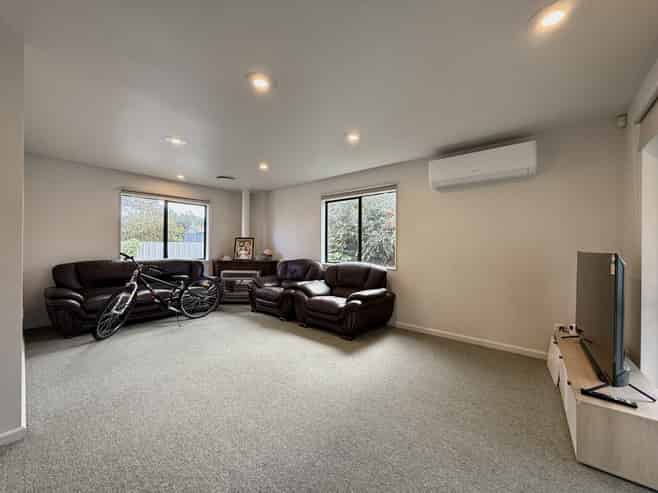 A/14 Mason Street, Moera