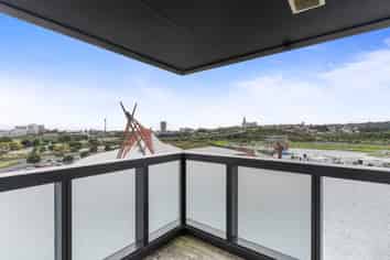 501/770A Great South Road, Wiri