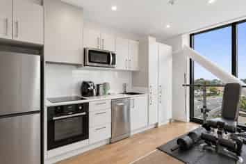 501/770A Great South Road, Manukau