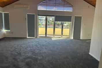 22 De Havilland Drive, Goodwood Heights