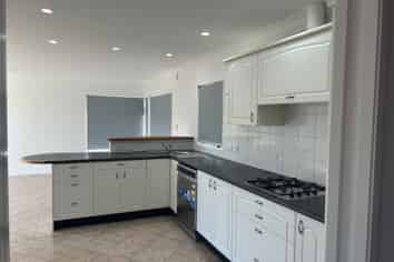 22 De Havilland Drive, Goodwood Heights