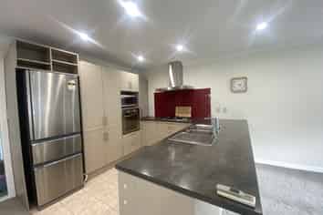 90A Amesbury Drive, Churton Park