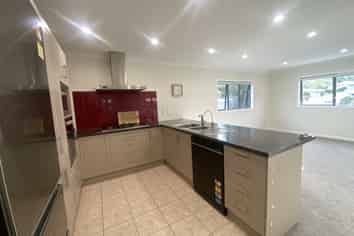 90A Amesbury Drive, Churton Park