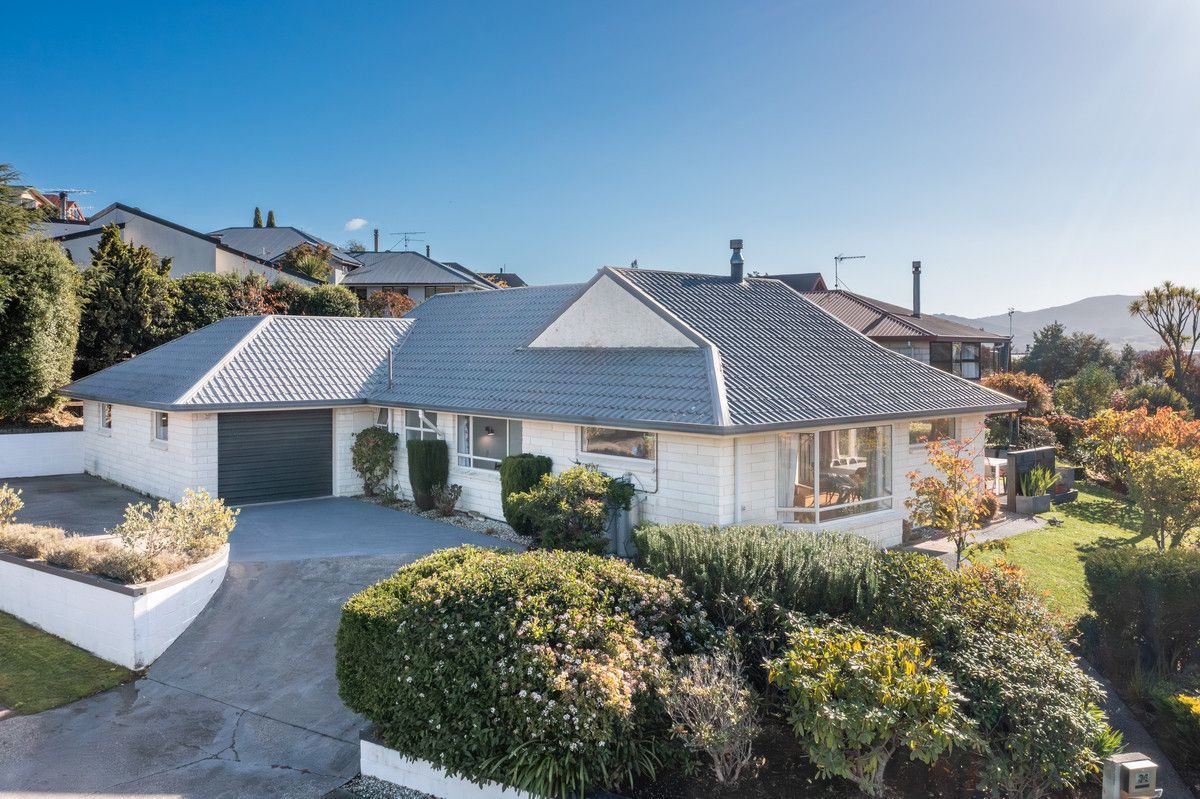 Picture Perfect!, Mosgiel
