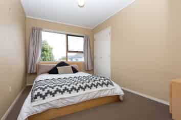 2/28 Bramley Drive, Farm Cove