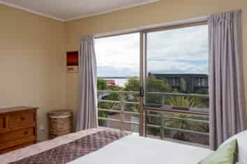 2/28 Bramley Drive, Farm Cove