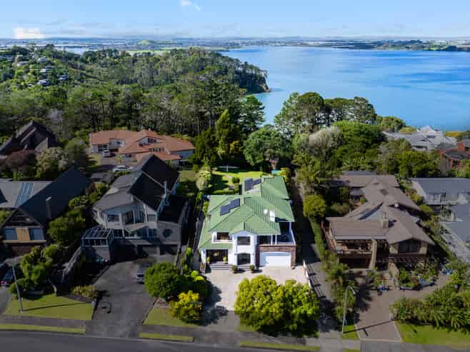 30 Sylvania Crescent, Lynfield
