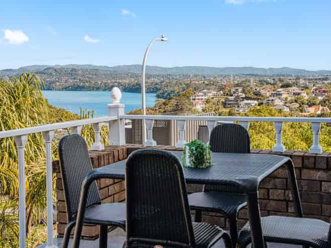 30 Sylvania Crescent, Lynfield