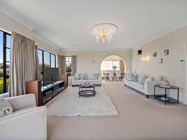 30 Sylvania Crescent, Lynfield