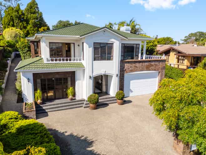 30 Sylvania Crescent, Lynfield