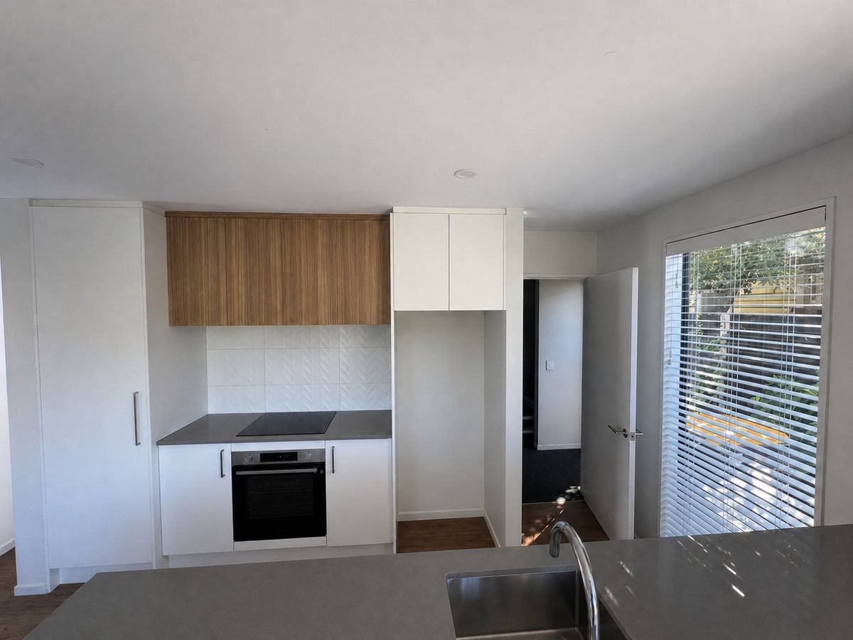 2 Bathroom townhouse with Garage - Widok 3