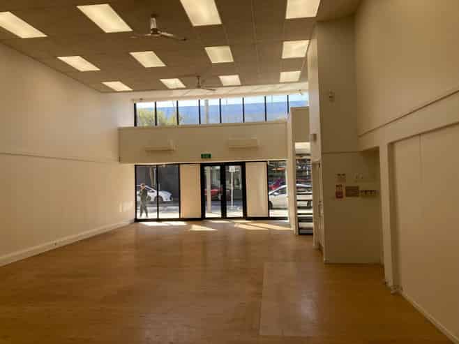 Outstanding central retail shop