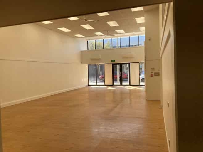Outstanding central retail shop