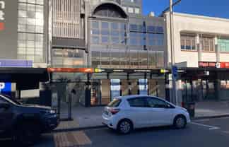 Outstanding central retail shop