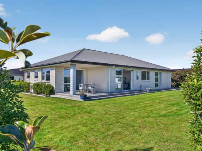 10 Coralie Place, Masterton