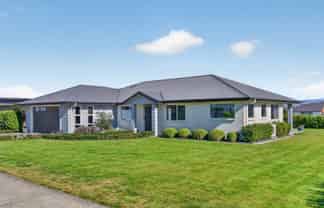 10 Coralie Place, Masterton