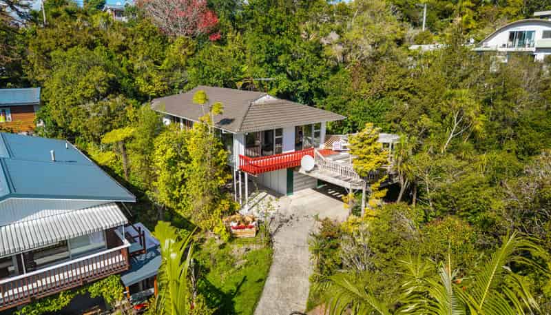 42 Braemar Road, Castor Bay