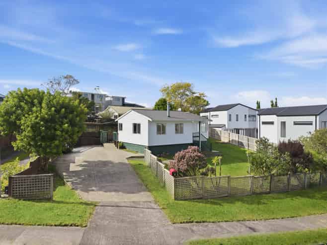 9 Buisson Glade, West Harbour