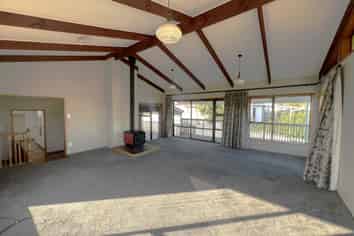 16 Wellesley Road, Mangere Bridge