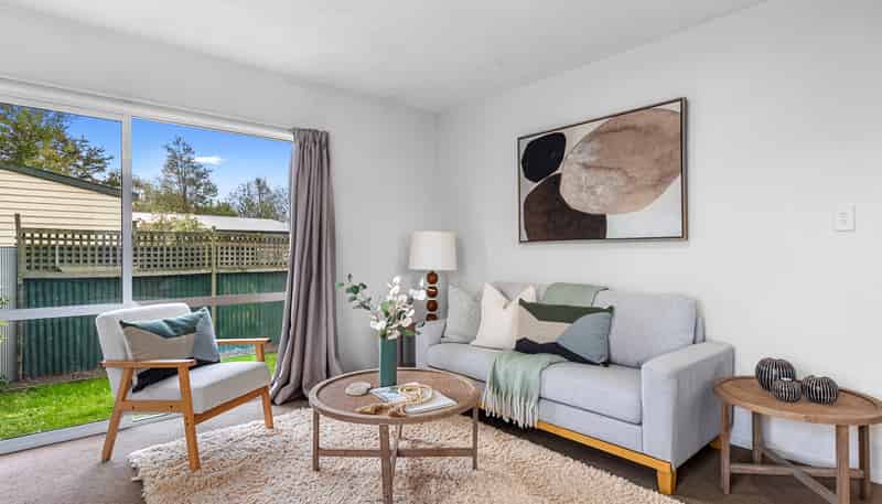 2/64 Mackworth Street, Woolston