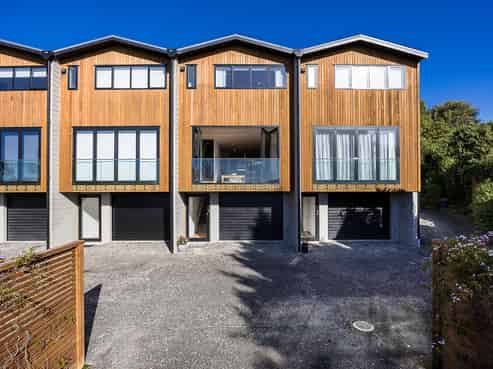 5/17 Milburn Street, Corstorphine