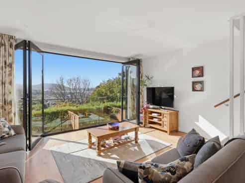 5/17 Milburn Street, Corstorphine