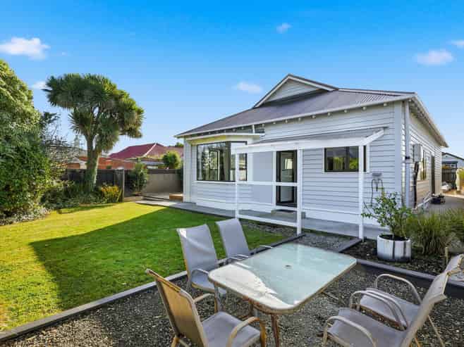 8 Corunna Street, Saint Kilda