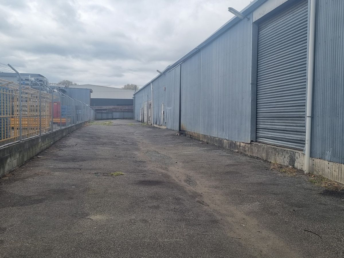Large Industrial Keith Street - BANG 4 BUCK - Ansicht 5