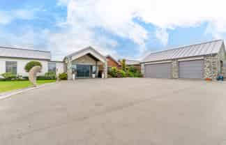 15 Lochern Rise, Marchwiel