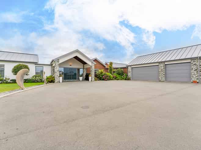 15 Lochern Rise, Marchwiel