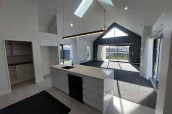 21 Irvines Track, Halswell