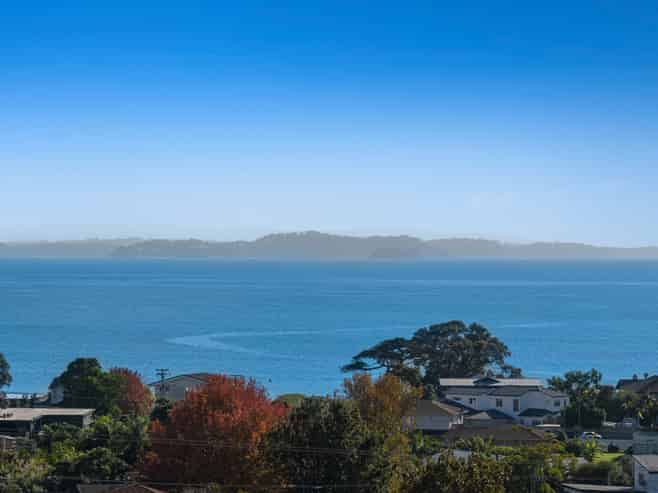 43 Surf Road, Stanmore Bay