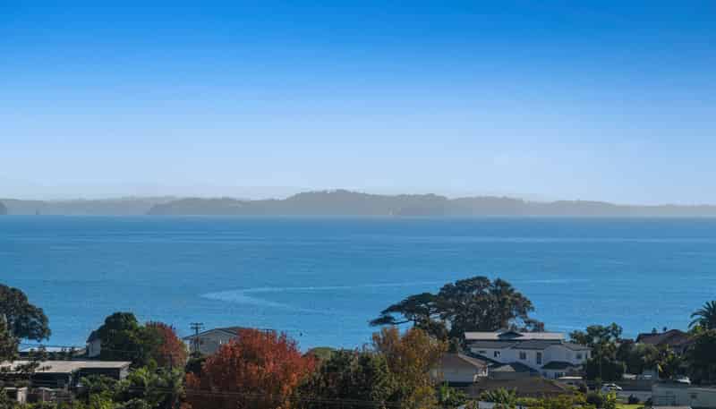43 Surf Road, Stanmore Bay