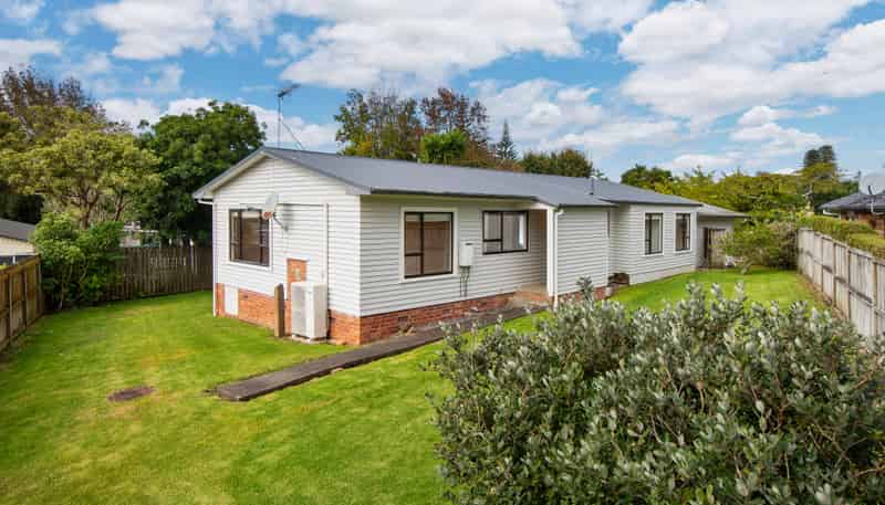 1/54 Seaview Terrace, Mount Albert