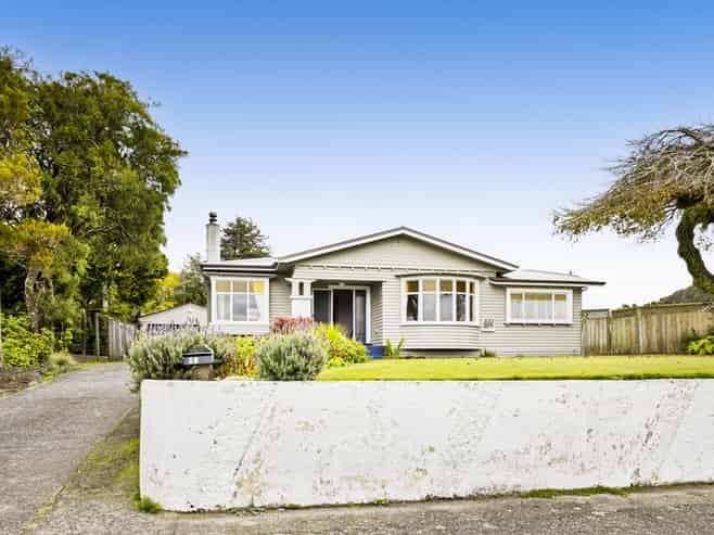 87 Portia Street, Stratford