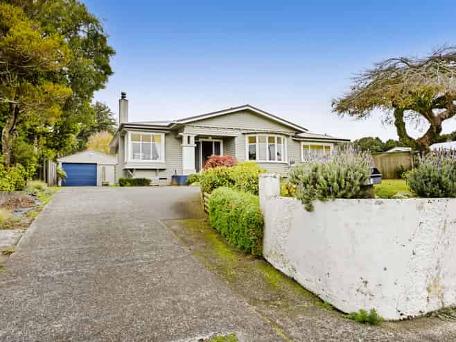 87 Portia Street, Stratford