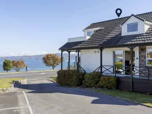 1/116 Lake Terrace, Hilltop
