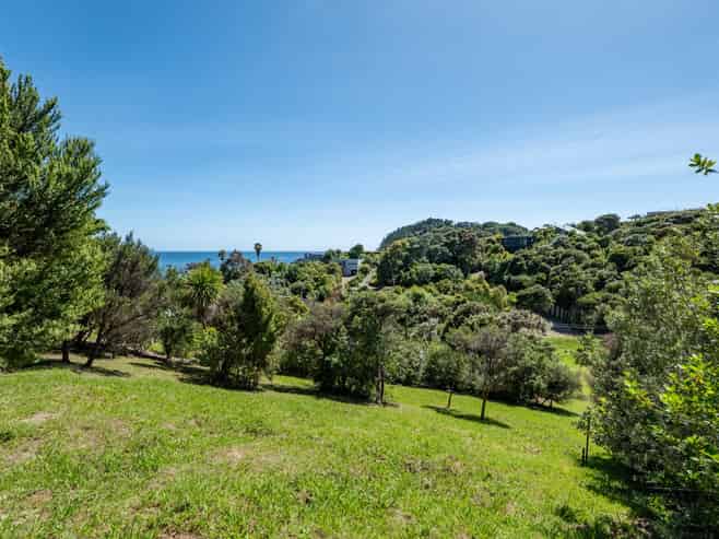 9 Empire Avenue, Oneroa