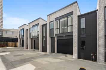 2, 4 & 7/36 Thatcher Street, Mission Bay