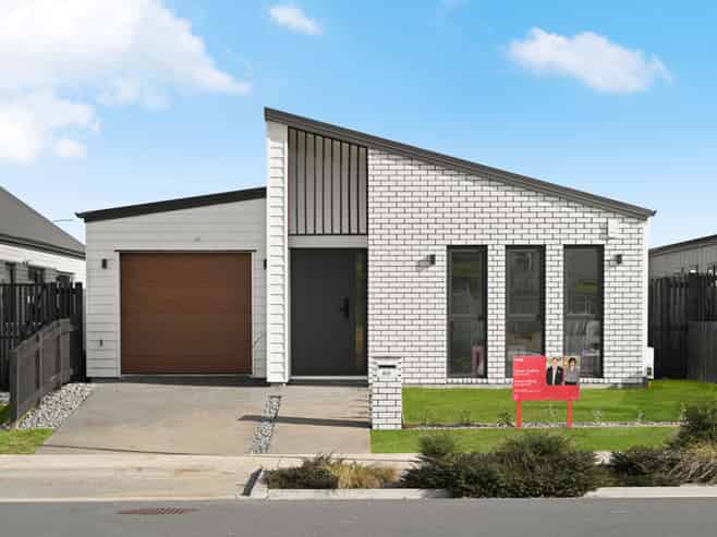 60 Overton Street, Rototuna North