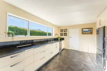 274B Otipua Road, Highfield