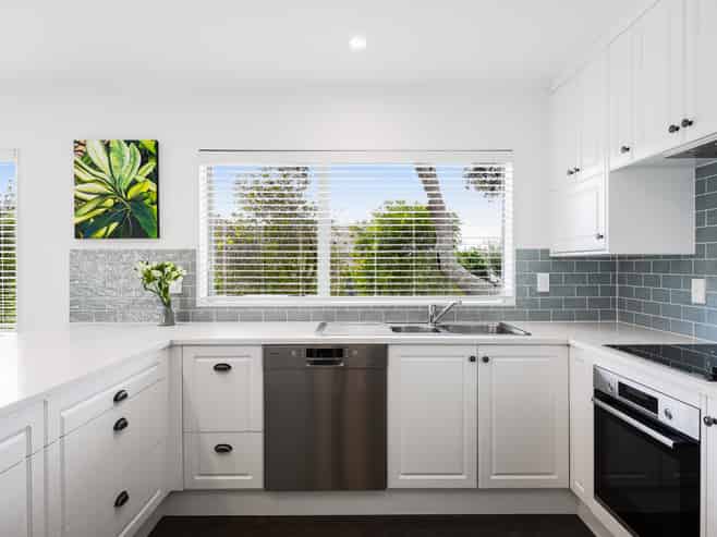 8/23 Lakeside Drive, Orewa