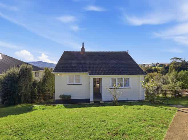 36 Stenhope Crescent, Corstorphine