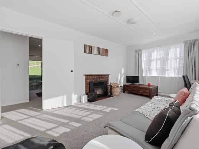 36 Stenhope Crescent, Corstorphine