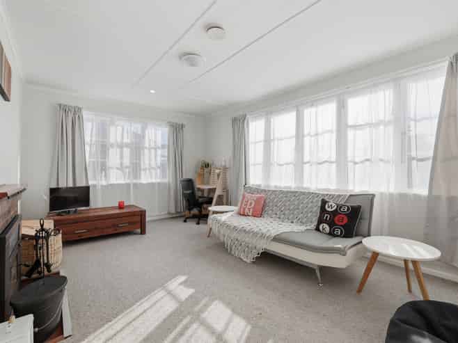 36 Stenhope Crescent, Corstorphine